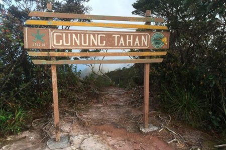 Gunung Tahan M2M